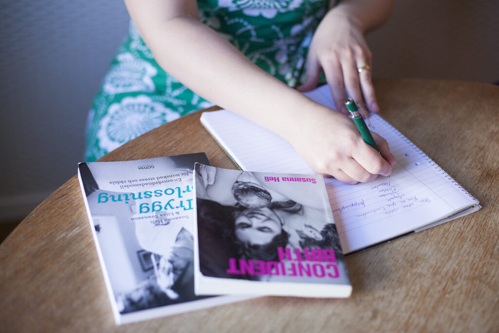 Barnmorska, skribent, skriver texter